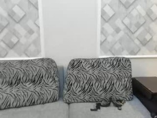 toki_mo  webcam sex