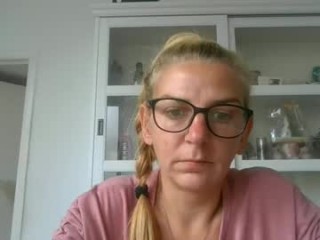 stoeipoes86  webcam sex