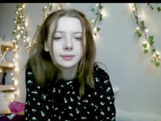 lollylol11 broadcast cum shows featuring this hottie shamelessly getting an incredible orgasm