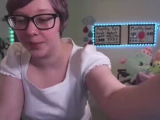 ten_tickle_pixie  webcam sex