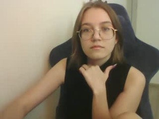 cutie_vikkie  webcam sex