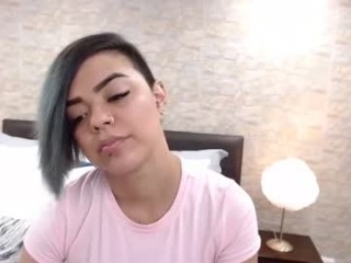 evelynowen has an ohmibod that lets you control her orgasms while she's shamelessly masturbating