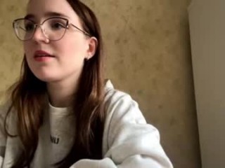 lisashyyy broadcast dirty squirting sessions with tons of close-up shots of pussy