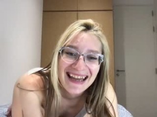 kali_the_goddess broadcast cum shows featuring this hottie shamelessly getting an incredible orgasm