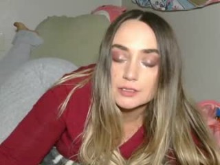 sweet_coral broadcast giving a sloppy, deep blowjob during one of amazing cum shows