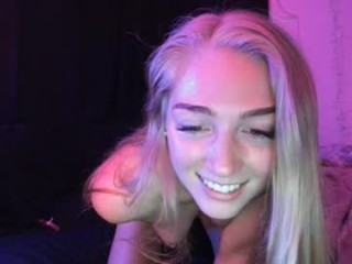 badgrljade broadcast cum shows featuring this hottie shamelessly getting an incredible orgasm