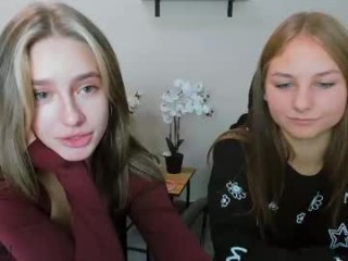 tina_boom  webcam sex