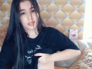 _candy_princess broadcast cum shows featuring this hottie shamelessly getting an incredible orgasm