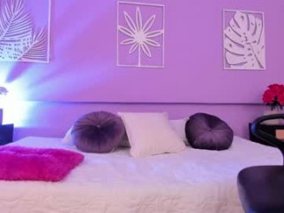 olivia_fx broadcast deepthroating sessions featuring taking a massive cock down throat
