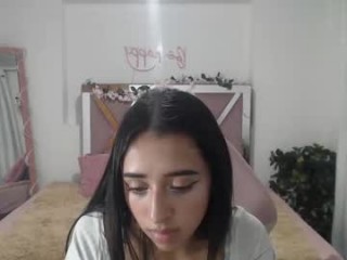 karoll_tay  webcam sex